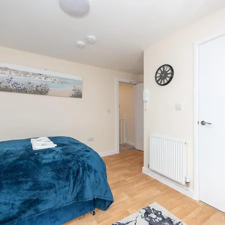 Modern Studio Apartments In Castle St Southampton Exterior foto